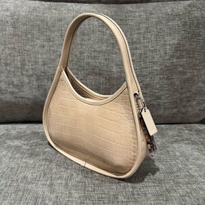 Coach Coachtopia Ergo Bag in Croc-Embossed Leather.Pre Owned